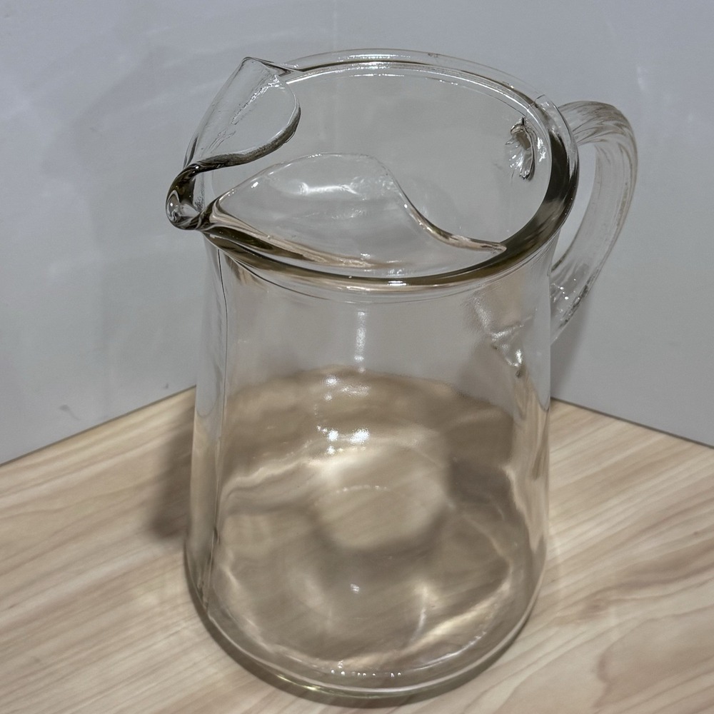 VTG Clear Glass Pitcher Heavyweight French Rolled / Rolled Glass Rim Holds 74 oz